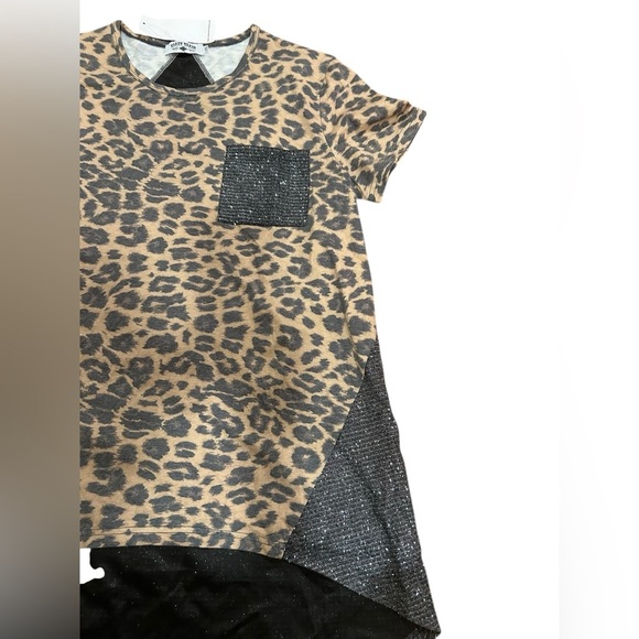 NWT Sparkly Leopard ๐ Leggings Tshirt (2x But XL Fit) - Picture 2 of 4